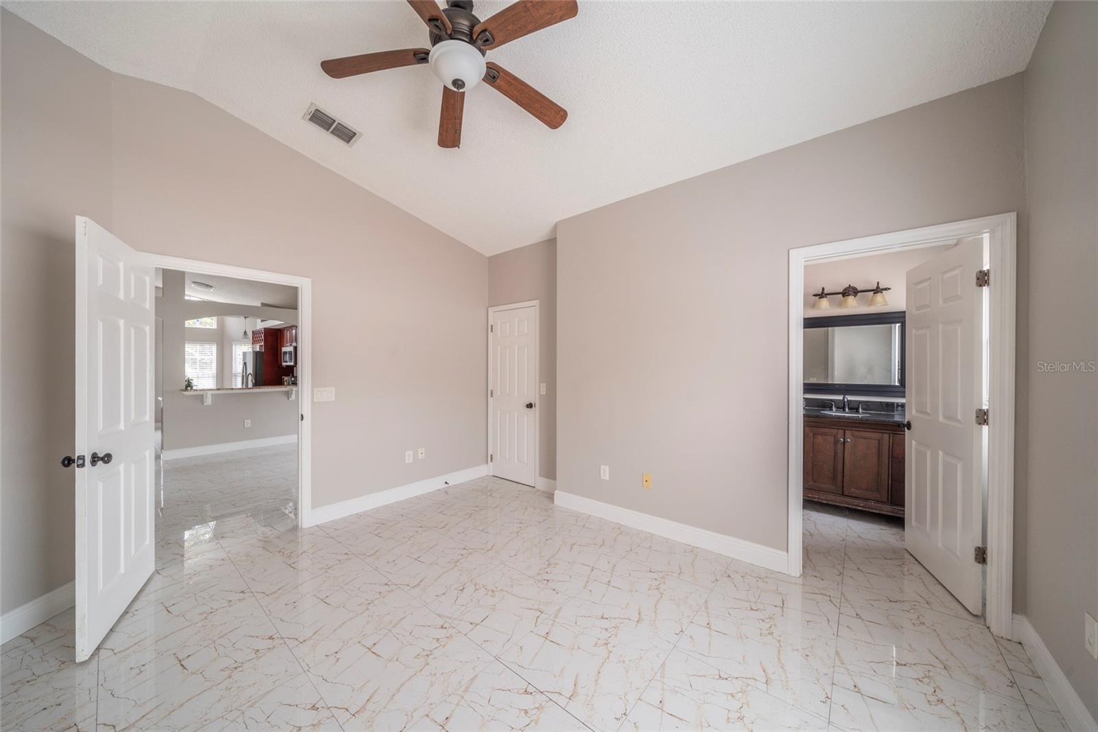 Image 11 of 19 For 10201 Vista Cove Lane