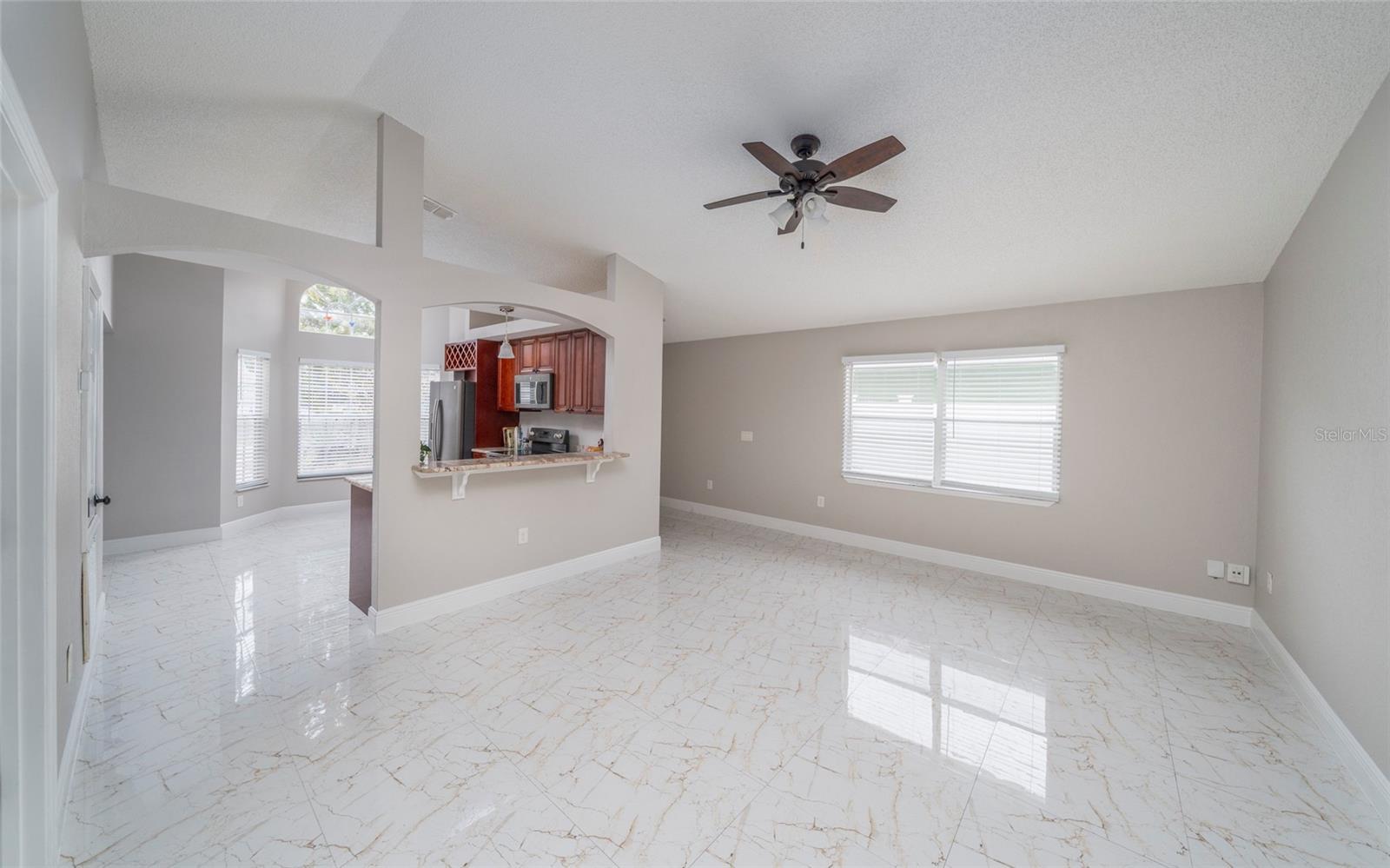 Image 4 of 19 For 10201 Vista Cove Lane