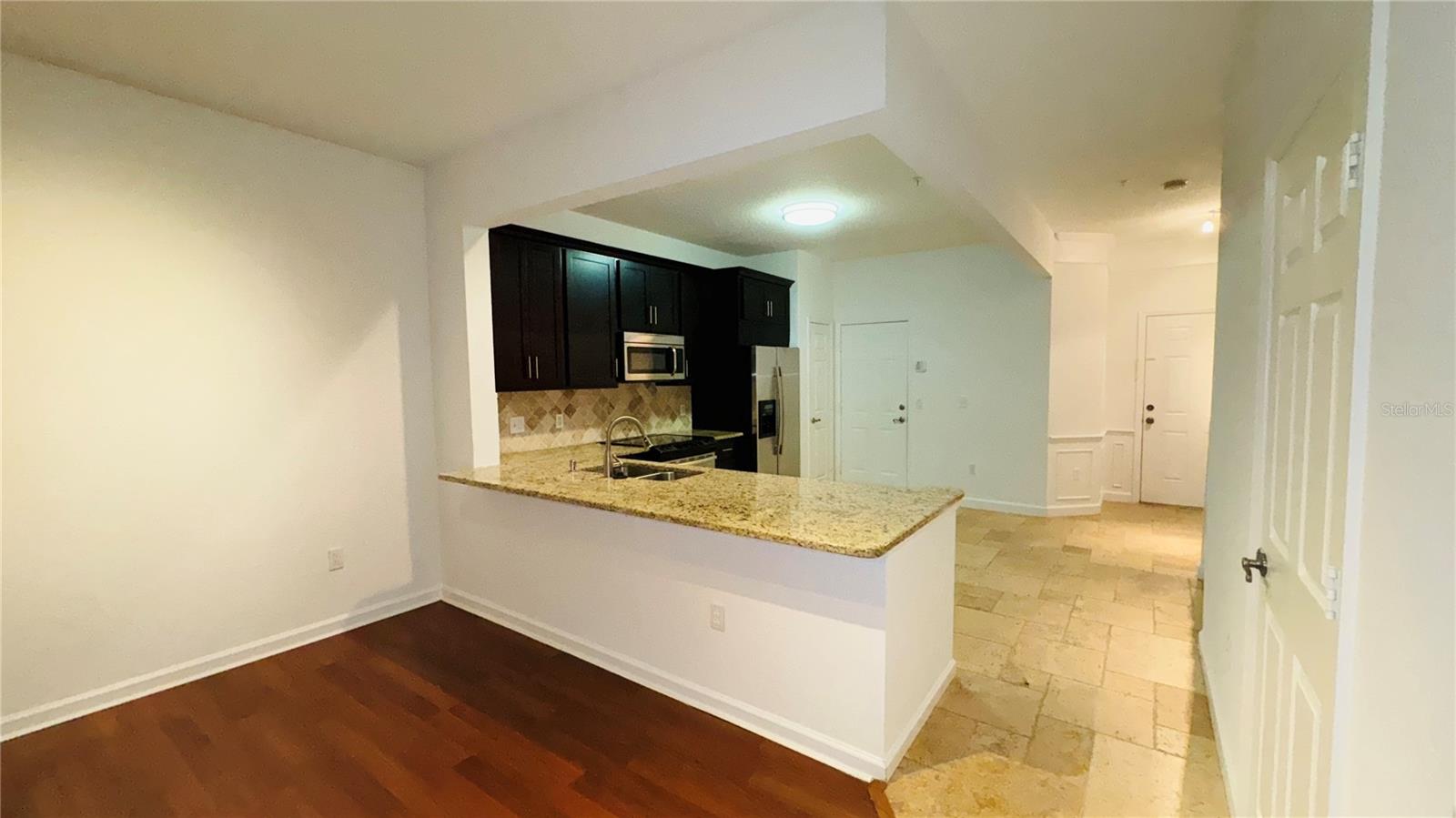 Image 10 of 29 For 6360 Ranelagh Drive 105