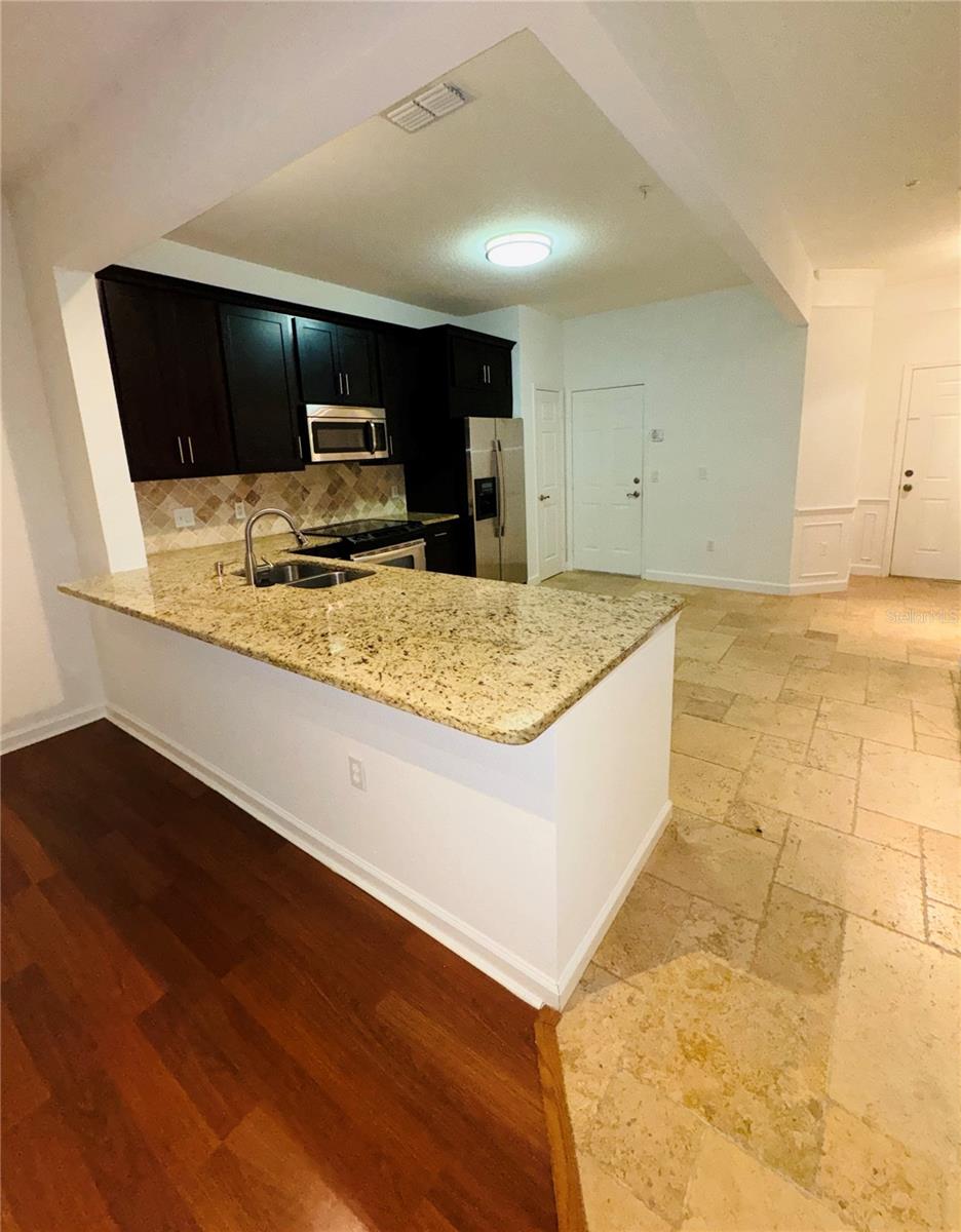 Image 11 of 29 For 6360 Ranelagh Drive 105