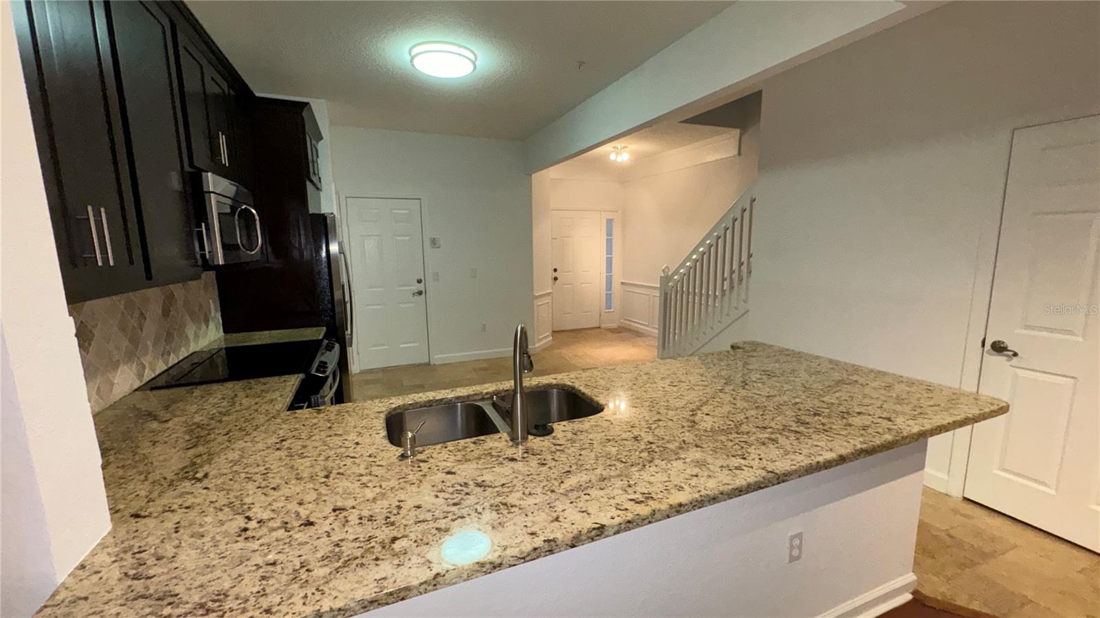 Image 7 of 29 For 6360 Ranelagh Drive 105