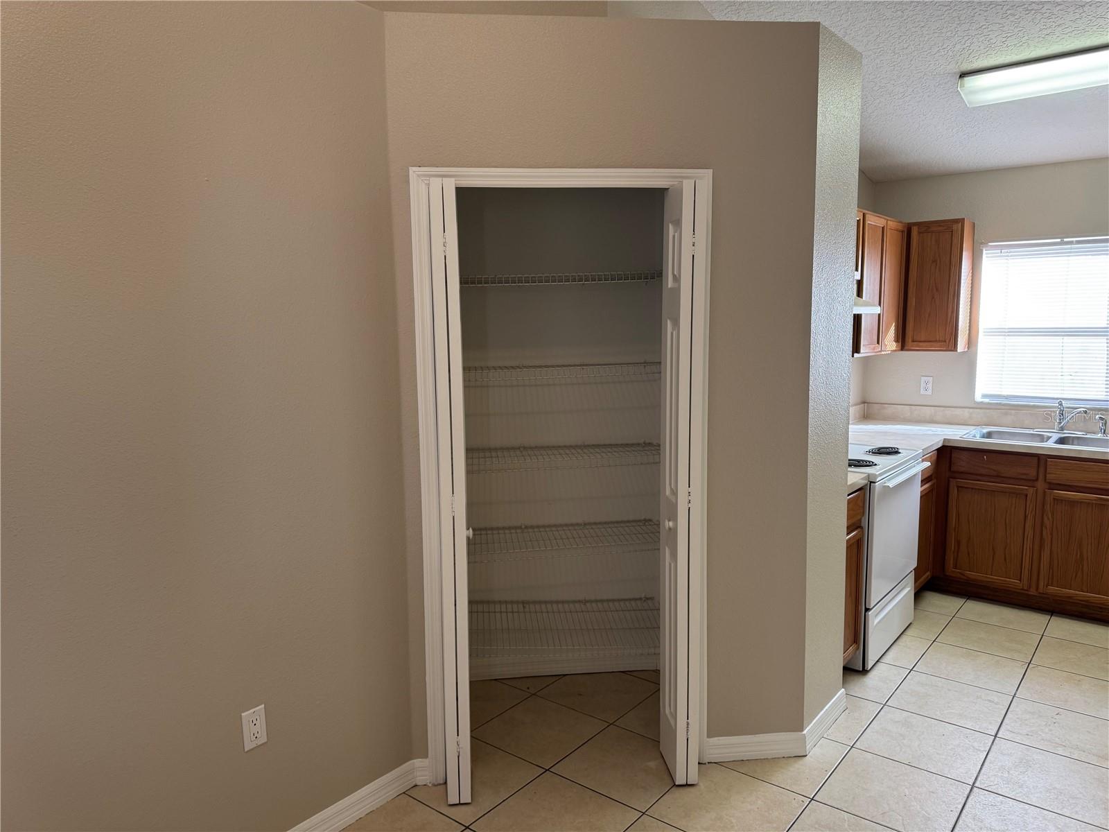 Image 8 of 26 For 1604 Sage Creek Court