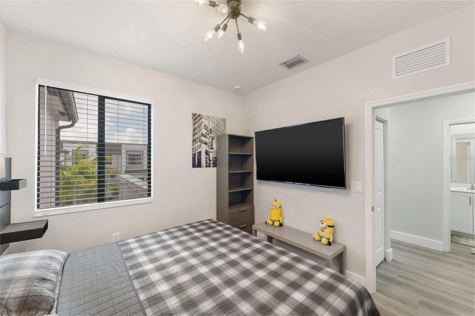 Image 16 of 24 For 549 206th Lane