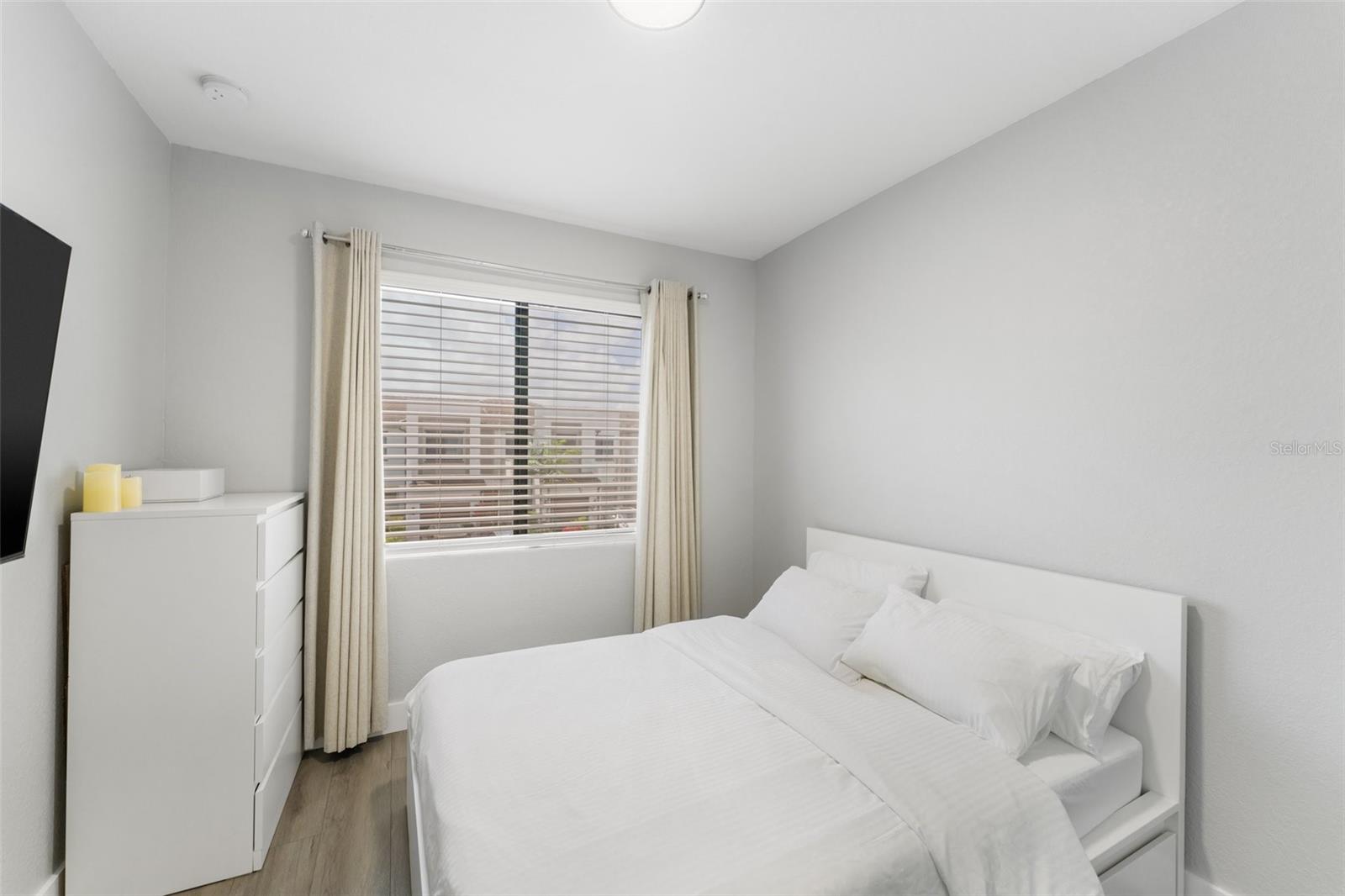 Image 18 of 24 For 549 206th Lane