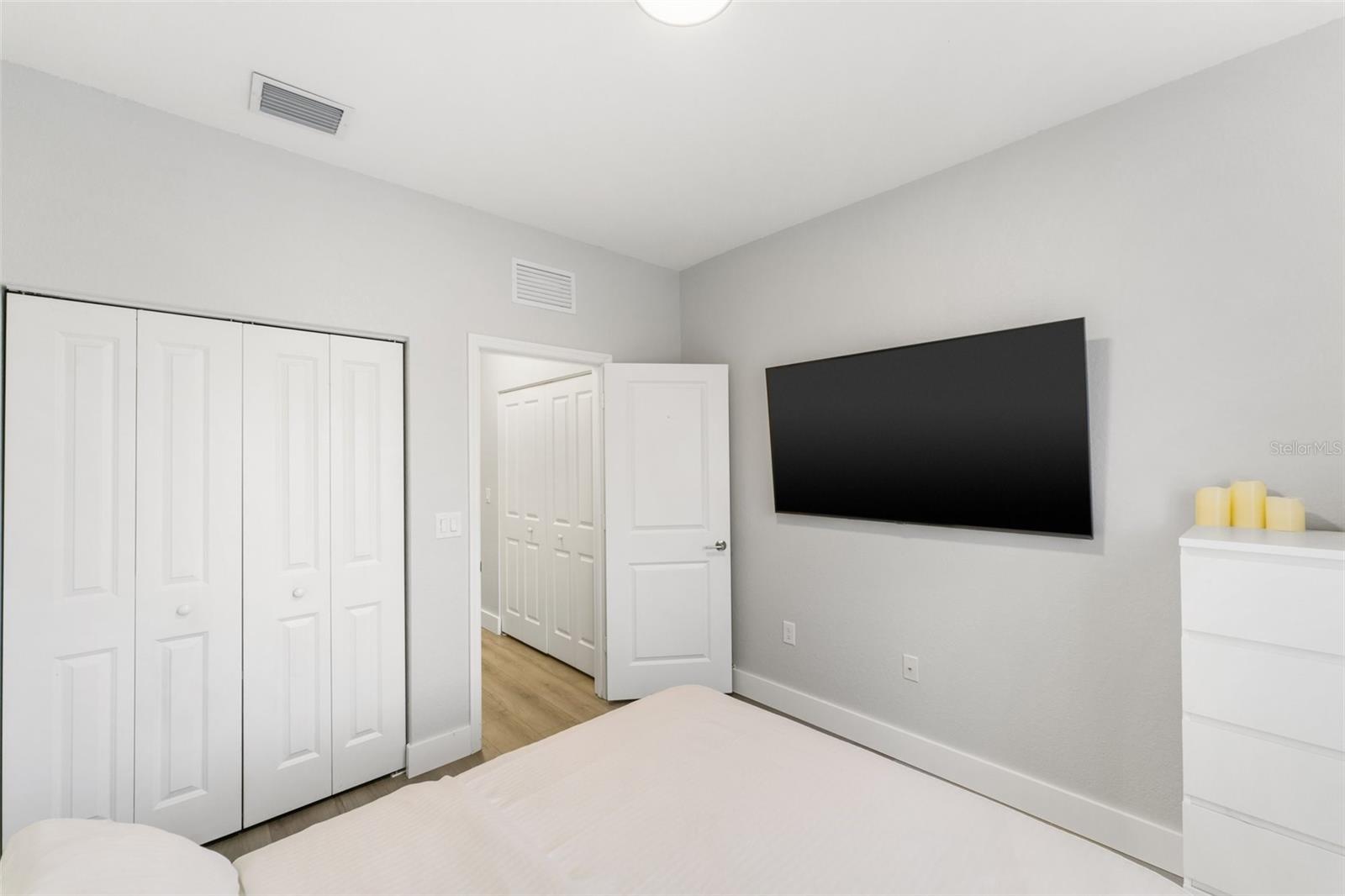 Image 19 of 24 For 549 206th Lane