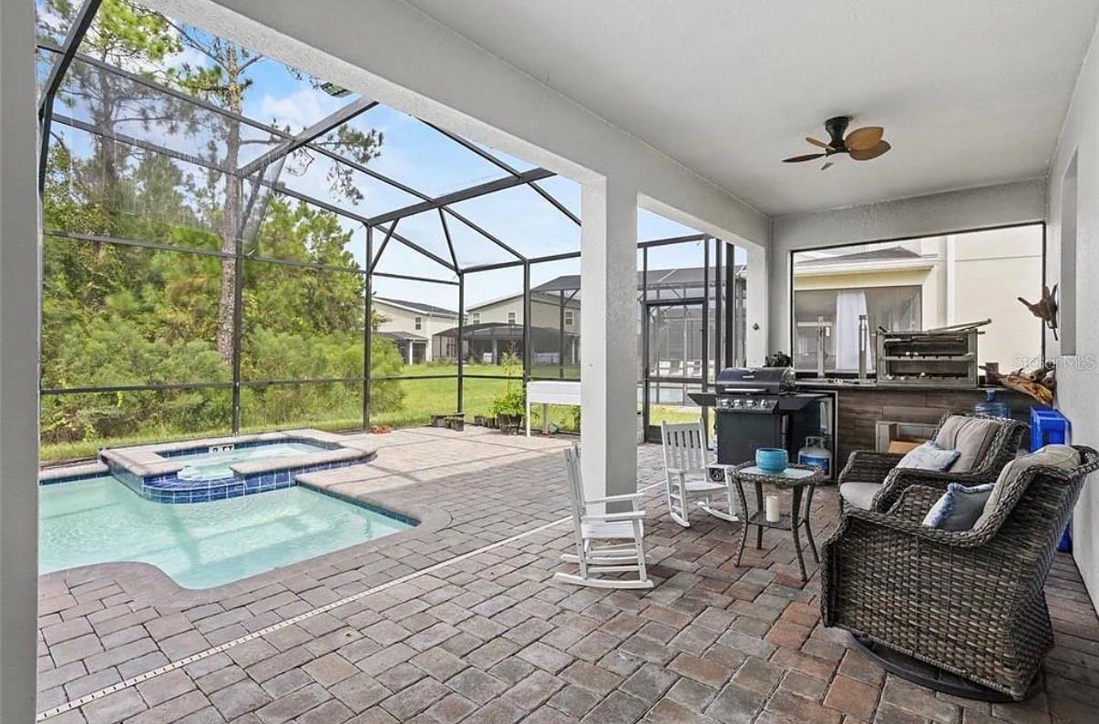 Image 19 of 24 For 4585 Target Boulevard