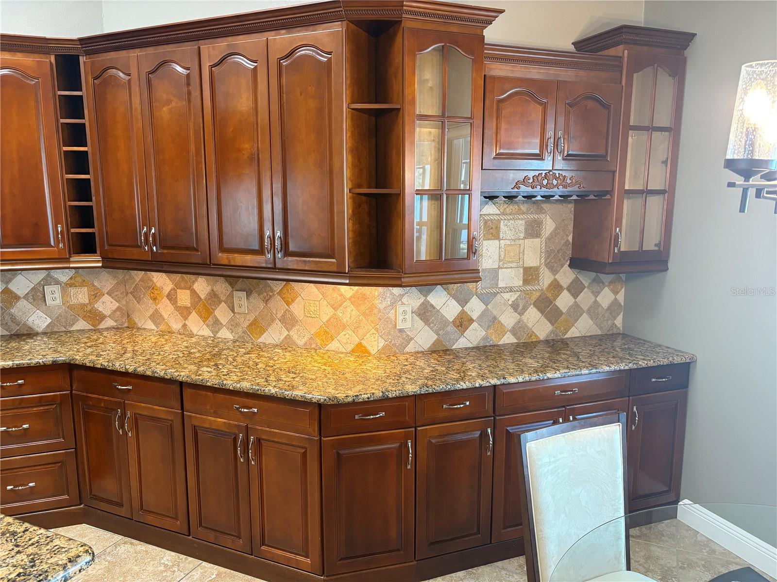 Image 16 of 54 For 8045 Landgrove Court