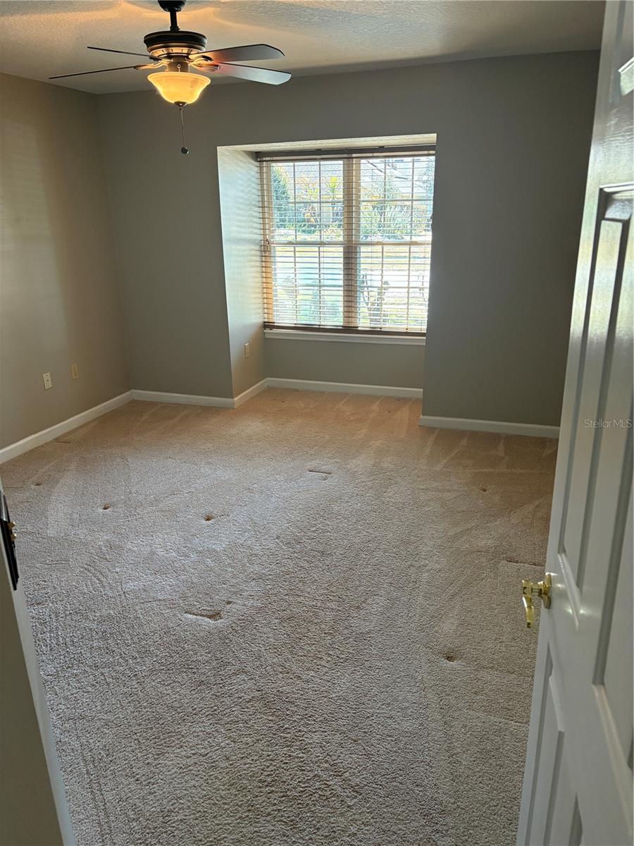 Image 19 of 54 For 8045 Landgrove Court