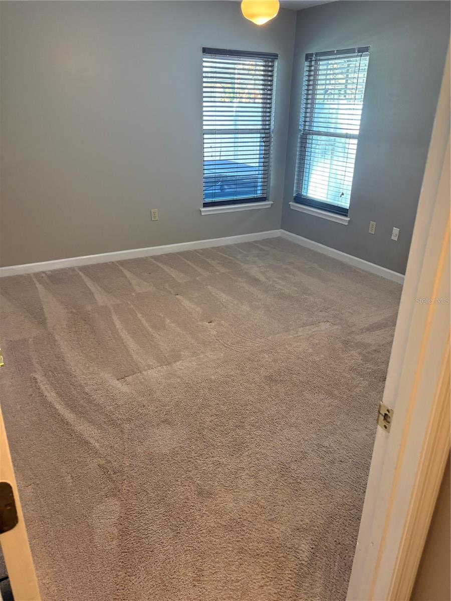 Image 28 of 54 For 8045 Landgrove Court