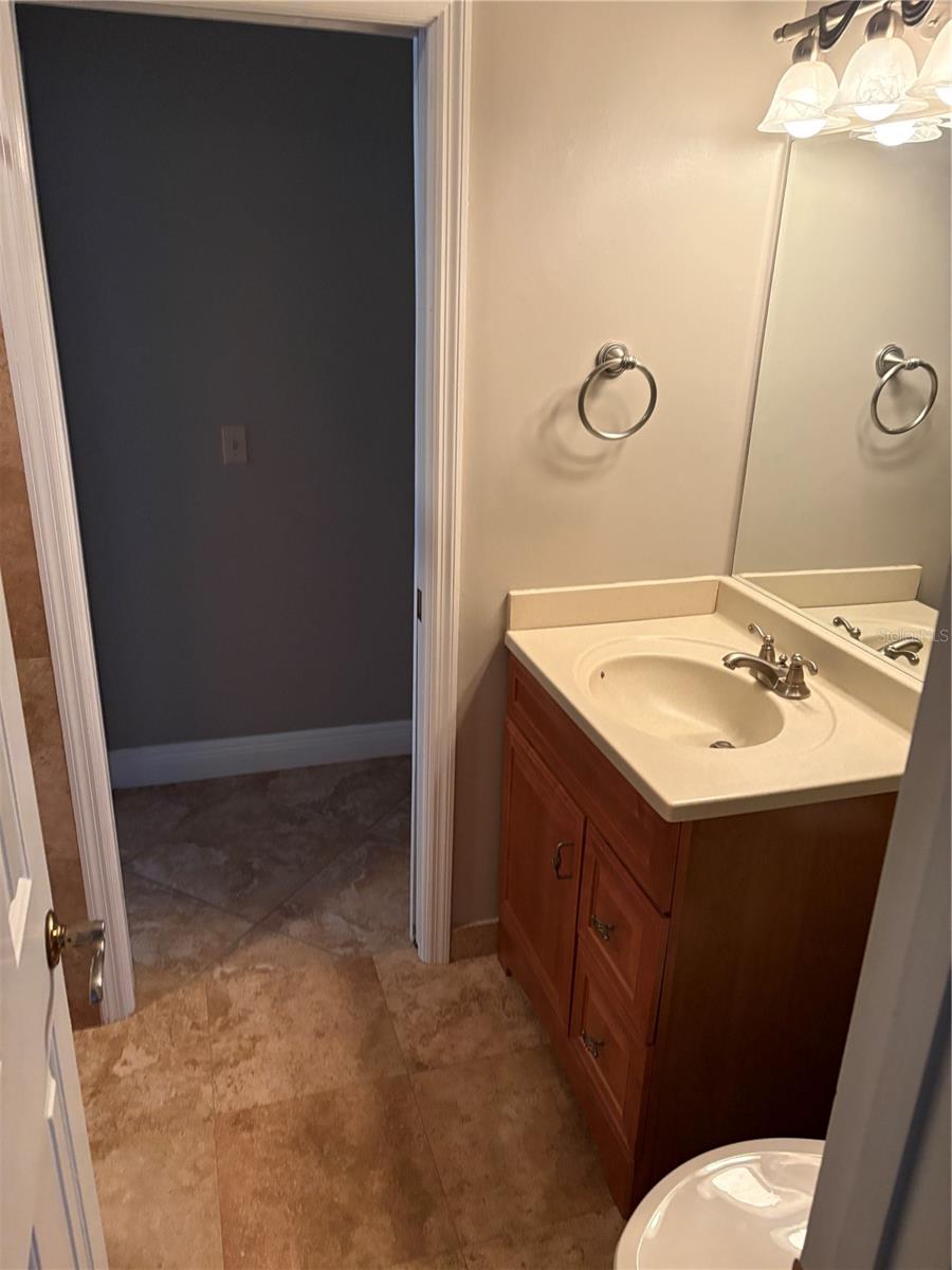 Image 35 of 54 For 8045 Landgrove Court