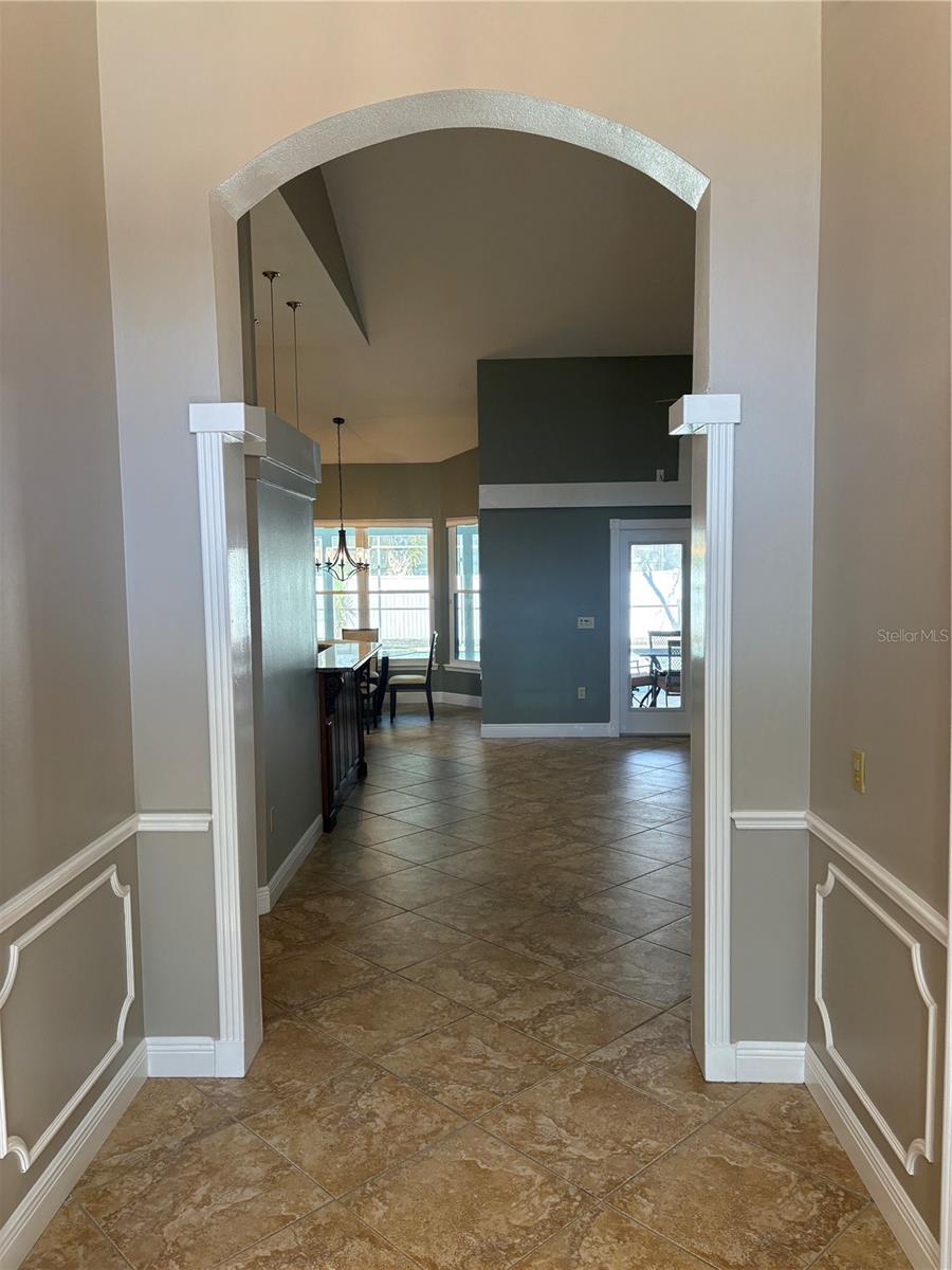 Image 5 of 54 For 8045 Landgrove Court