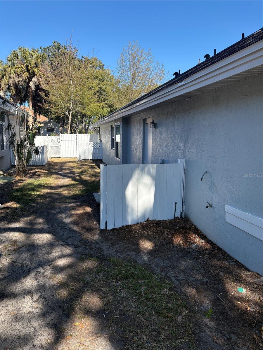 Image 51 of 54 For 8045 Landgrove Court