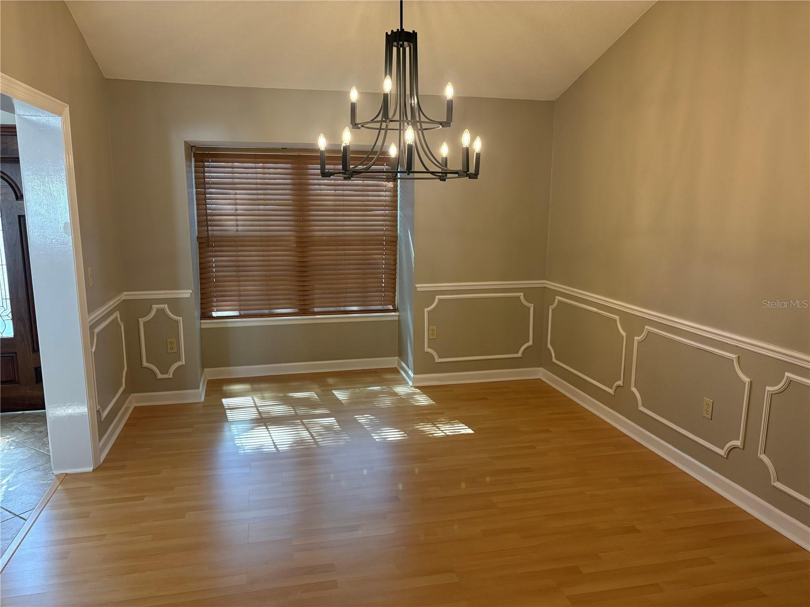 Image 7 of 54 For 8045 Landgrove Court