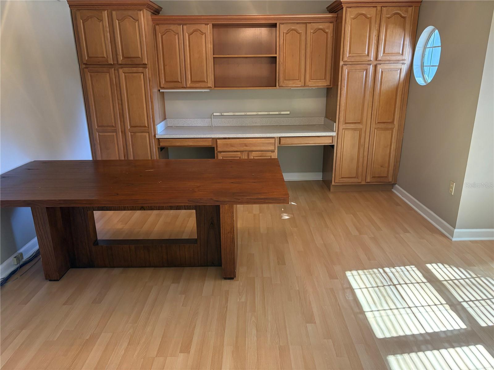 Image 9 of 54 For 8045 Landgrove Court