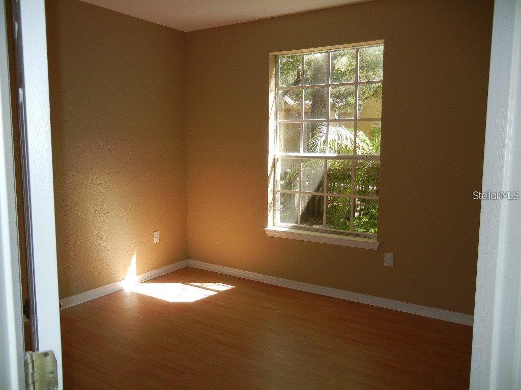 Listing photo id 16 for 873 Grand Regency Pointe  105