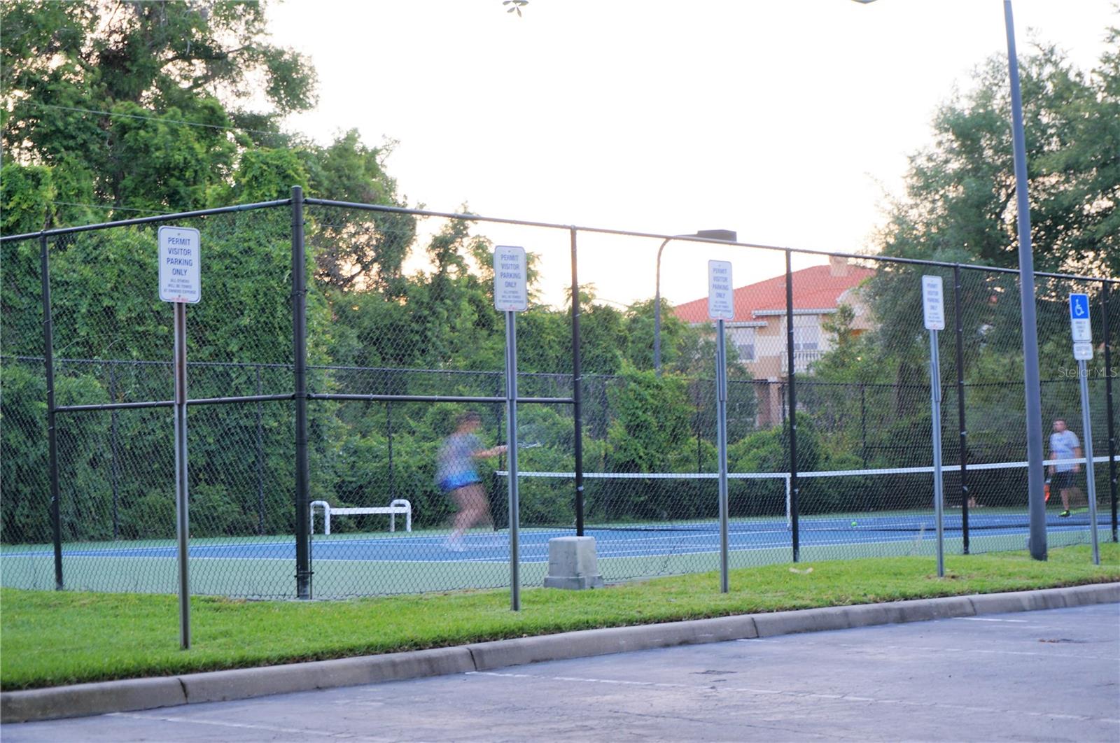 Listing photo id 3 for 873 Grand Regency Pointe  105