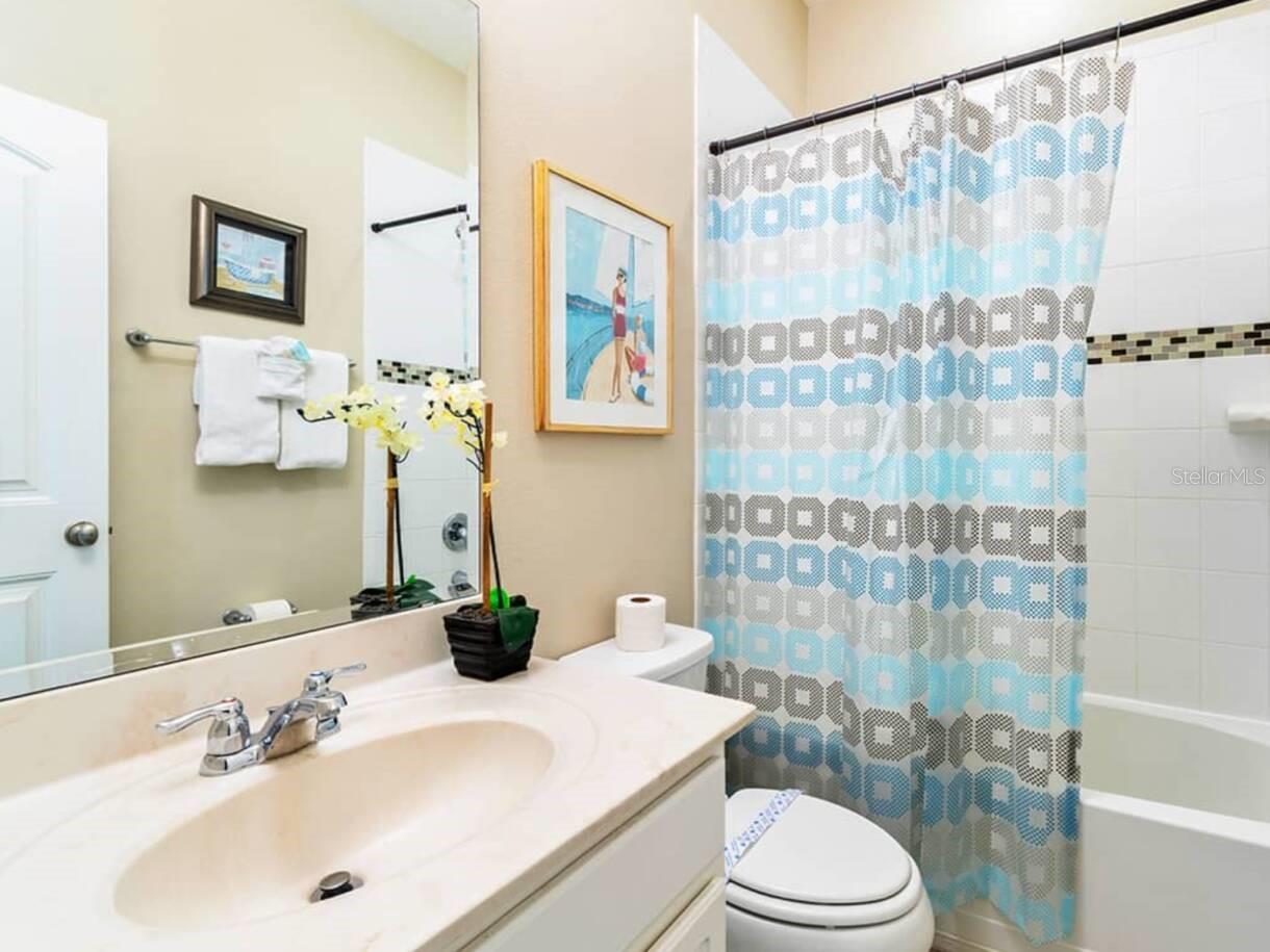 Image 20 of 44 For 4408 Acorn Court