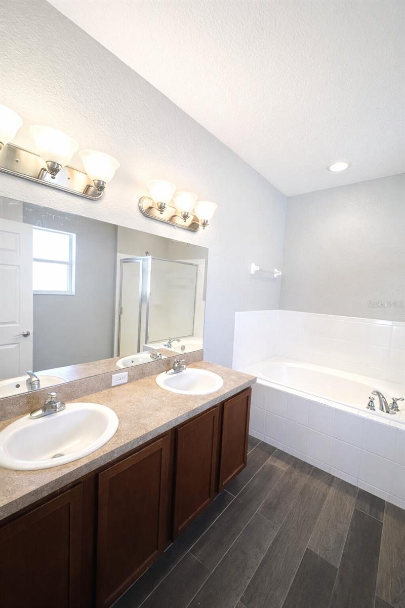 Image 13 of 29 For 1192 Normandy Heights Circle