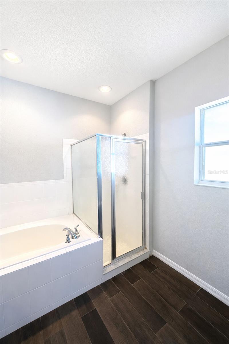 Image 14 of 29 For 1192 Normandy Heights Circle