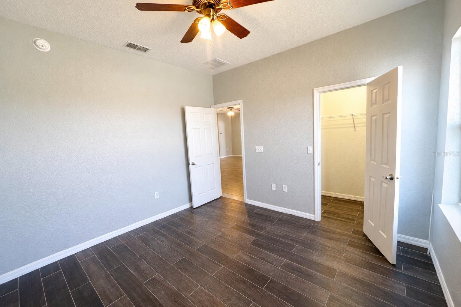 Image 18 of 29 For 1192 Normandy Heights Circle