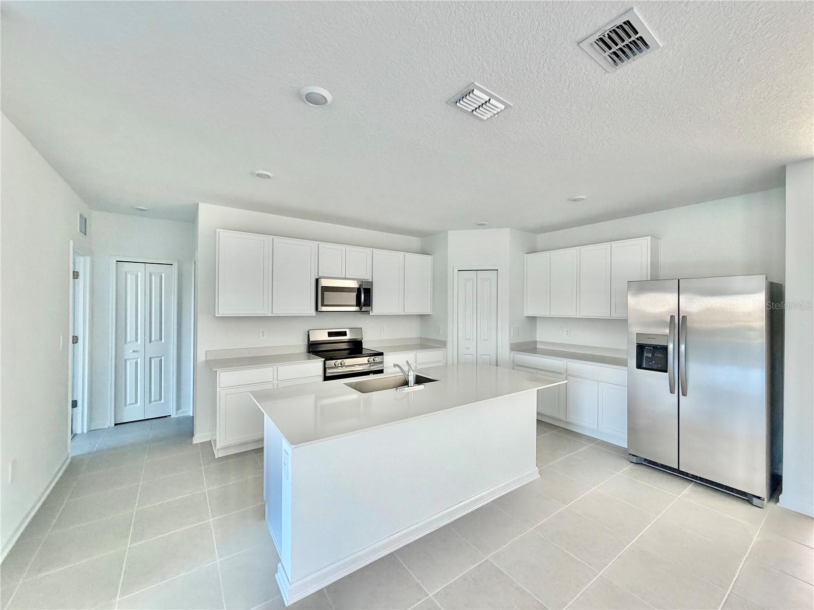 Image 4 of 26 For 3615 Hardman Drive