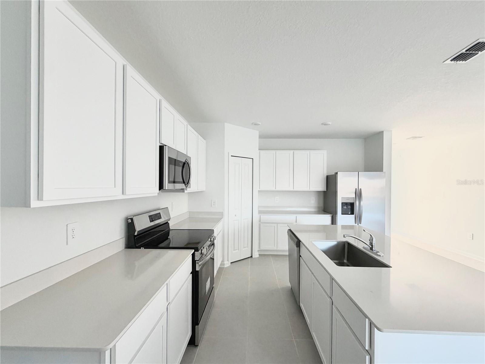 Image 5 of 26 For 3615 Hardman Drive