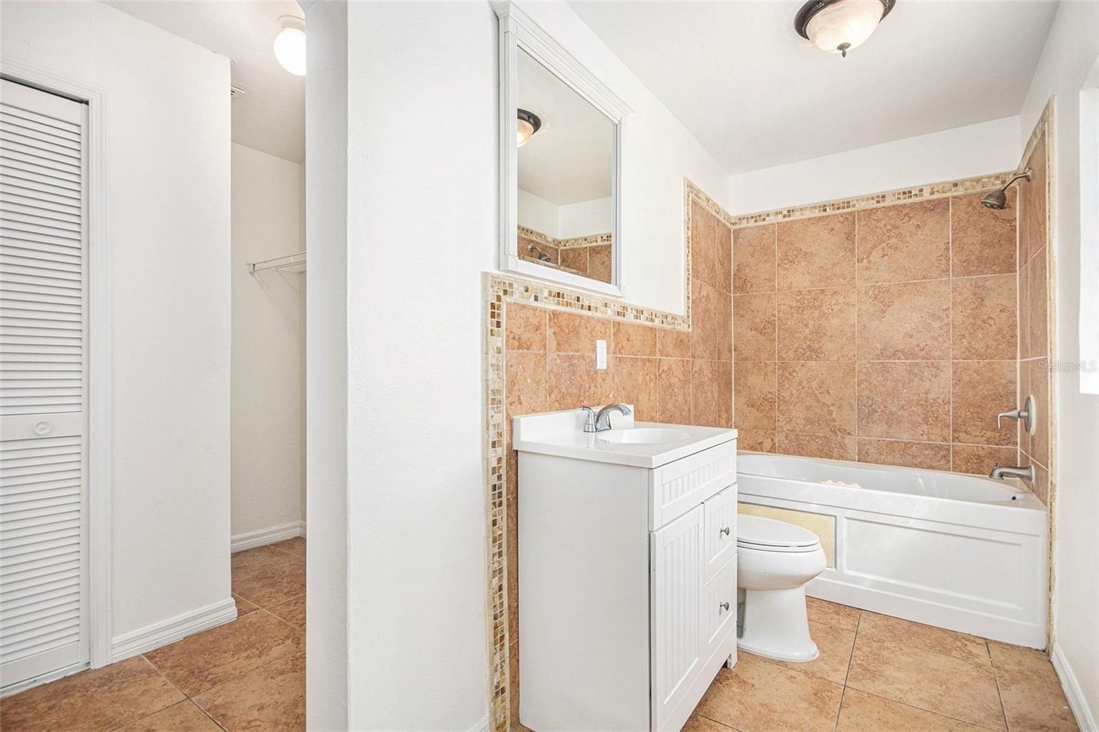 Image 14 of 28 For 2971 Pioneer Street