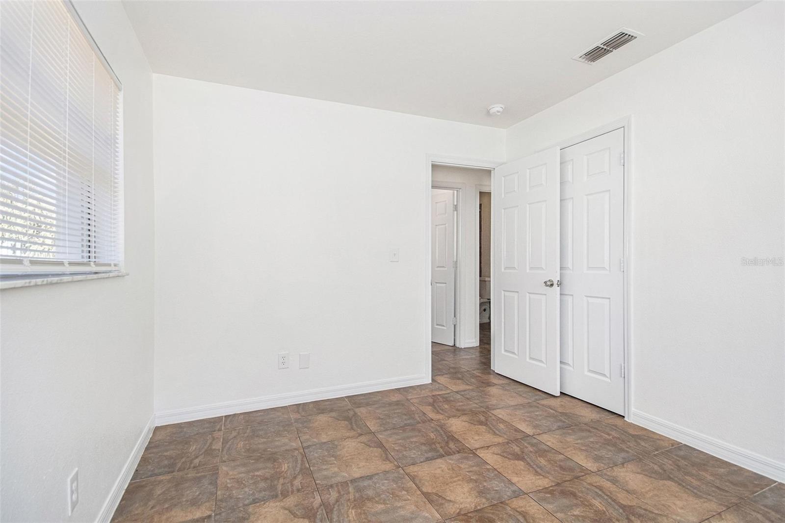 Image 16 of 28 For 2971 Pioneer Street