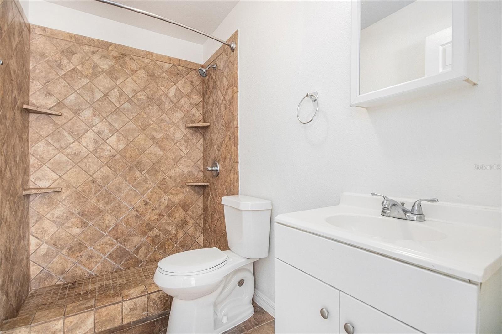 Image 17 of 28 For 2971 Pioneer Street