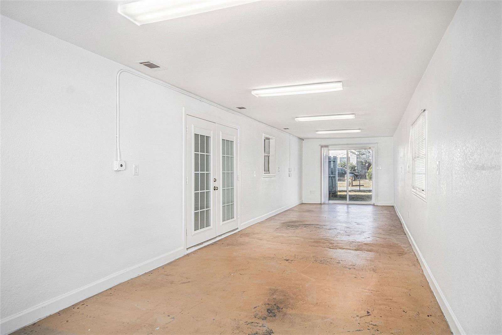 Image 26 of 28 For 2971 Pioneer Street