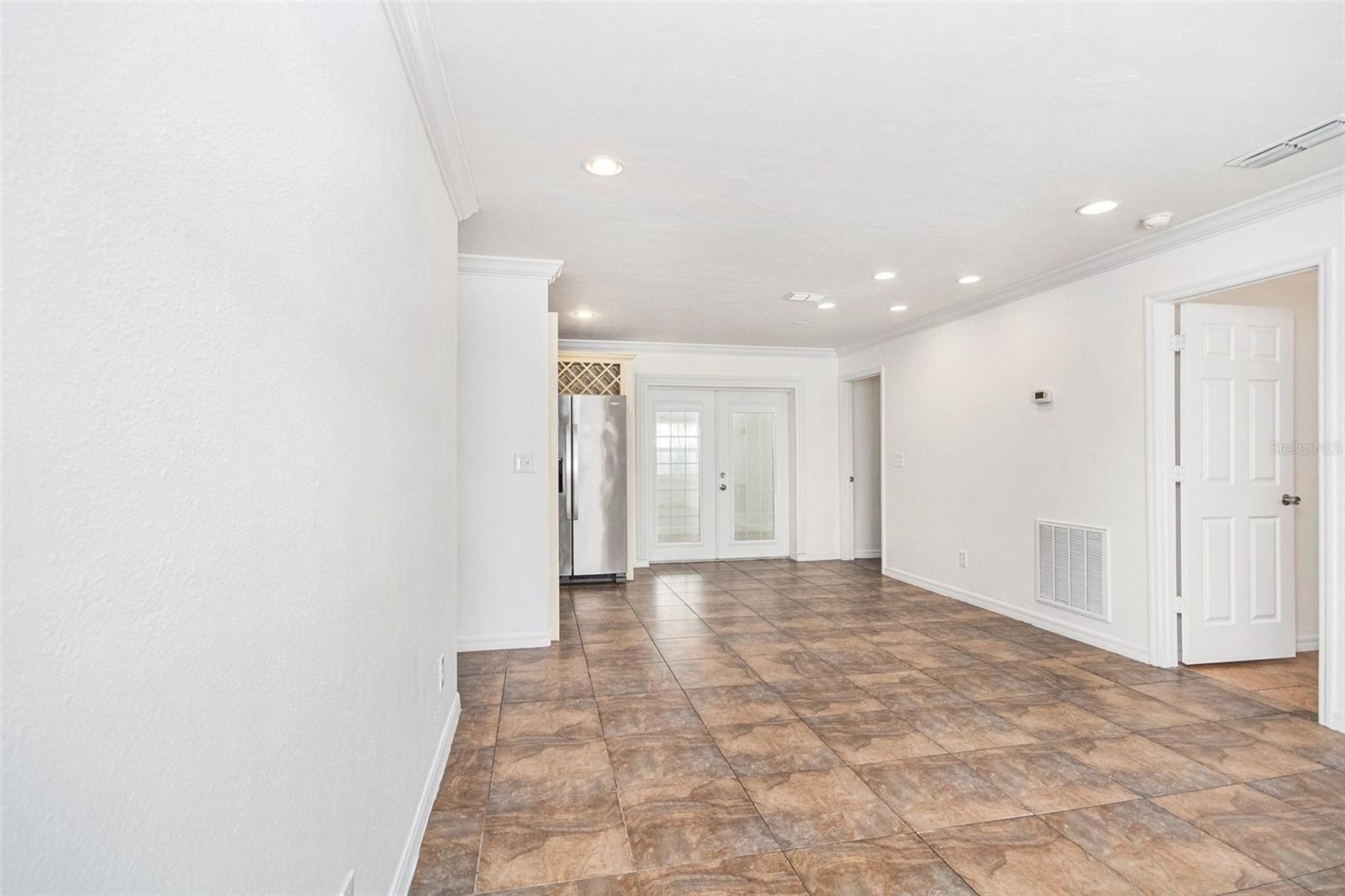 Image 6 of 28 For 2971 Pioneer Street