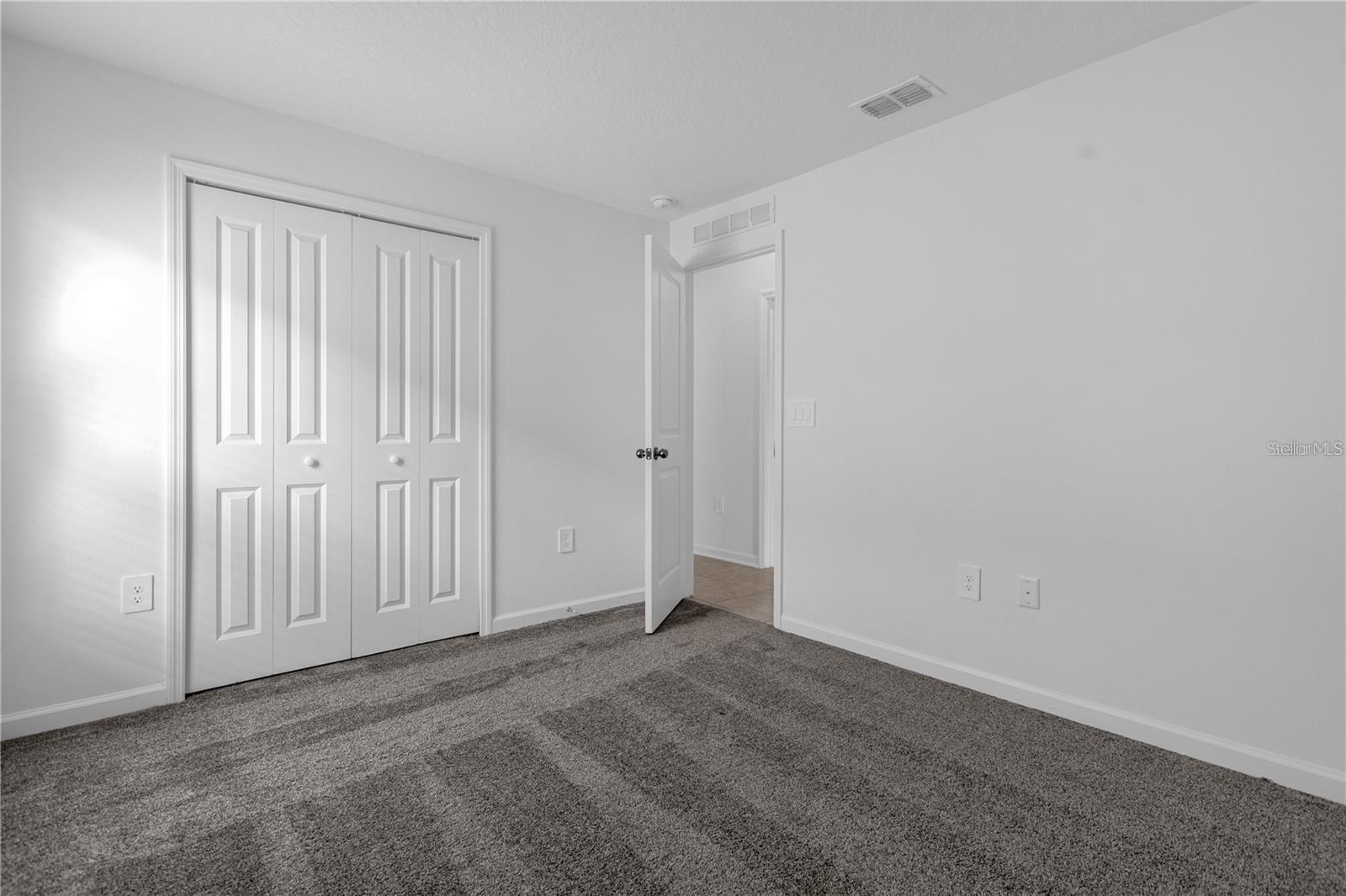 Image 14 of 26 For 269 Lawson Avenue