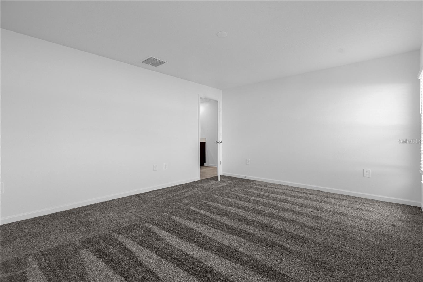 Image 17 of 26 For 269 Lawson Avenue