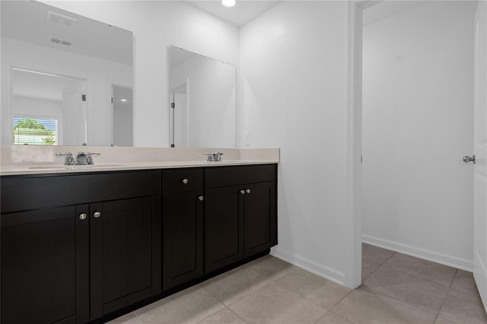 Image 18 of 26 For 269 Lawson Avenue