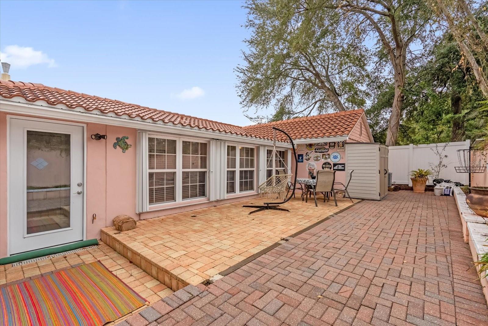 Image 21 of 23 For 107 Ivanhoe Boulevard