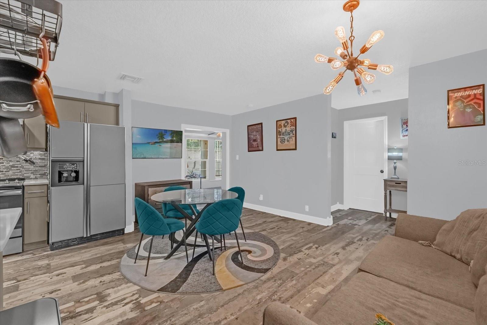 Image 5 of 23 For 107 Ivanhoe Boulevard