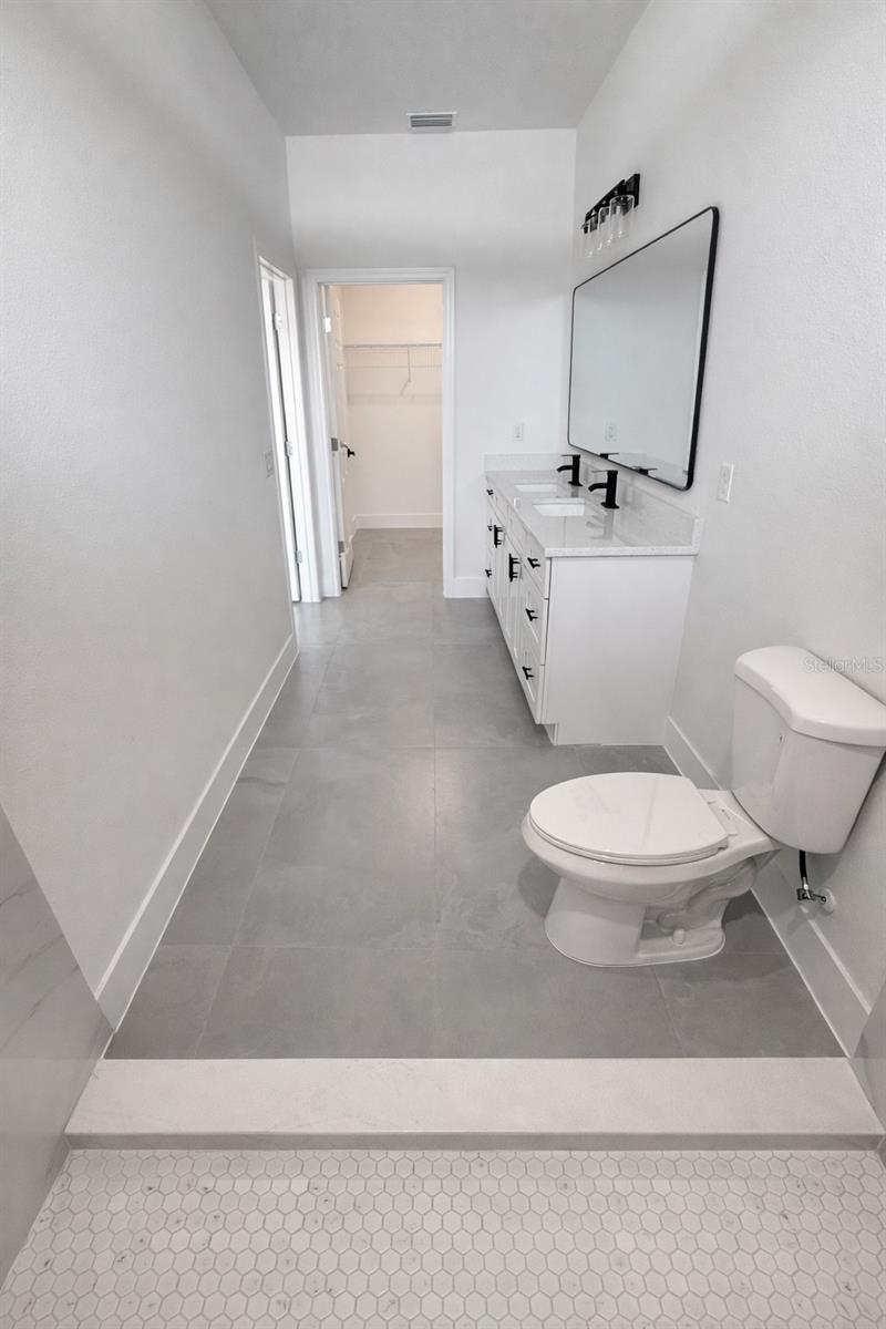 Image 14 of 24 For 4837 138th Lane