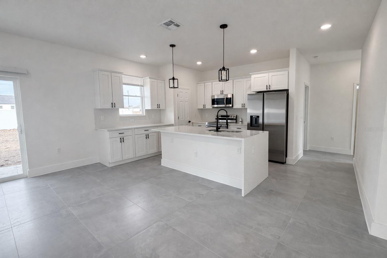 Image 7 of 24 For 4837 138th Lane