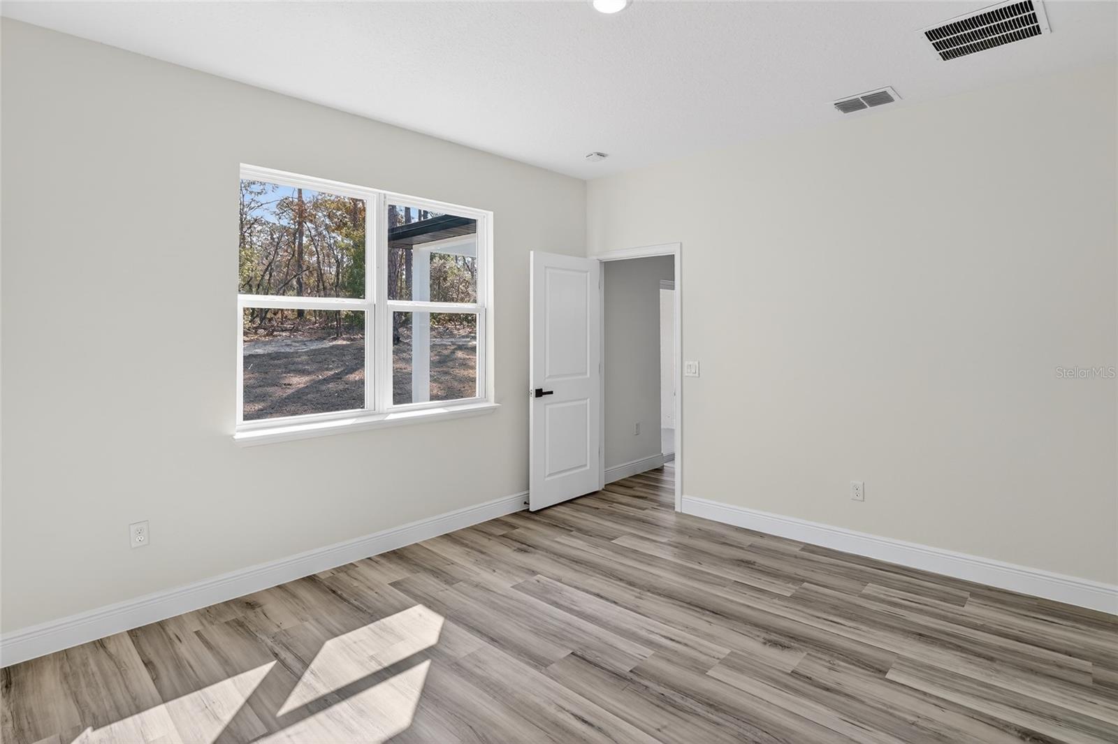 Image 10 of 24 For 7945 Janeaux Drive