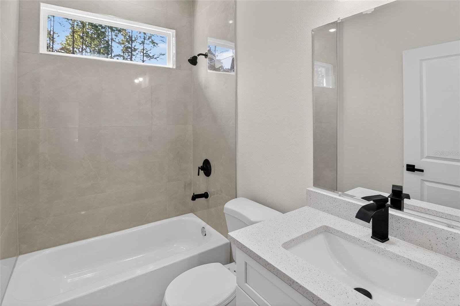 Image 18 of 24 For 7945 Janeaux Drive