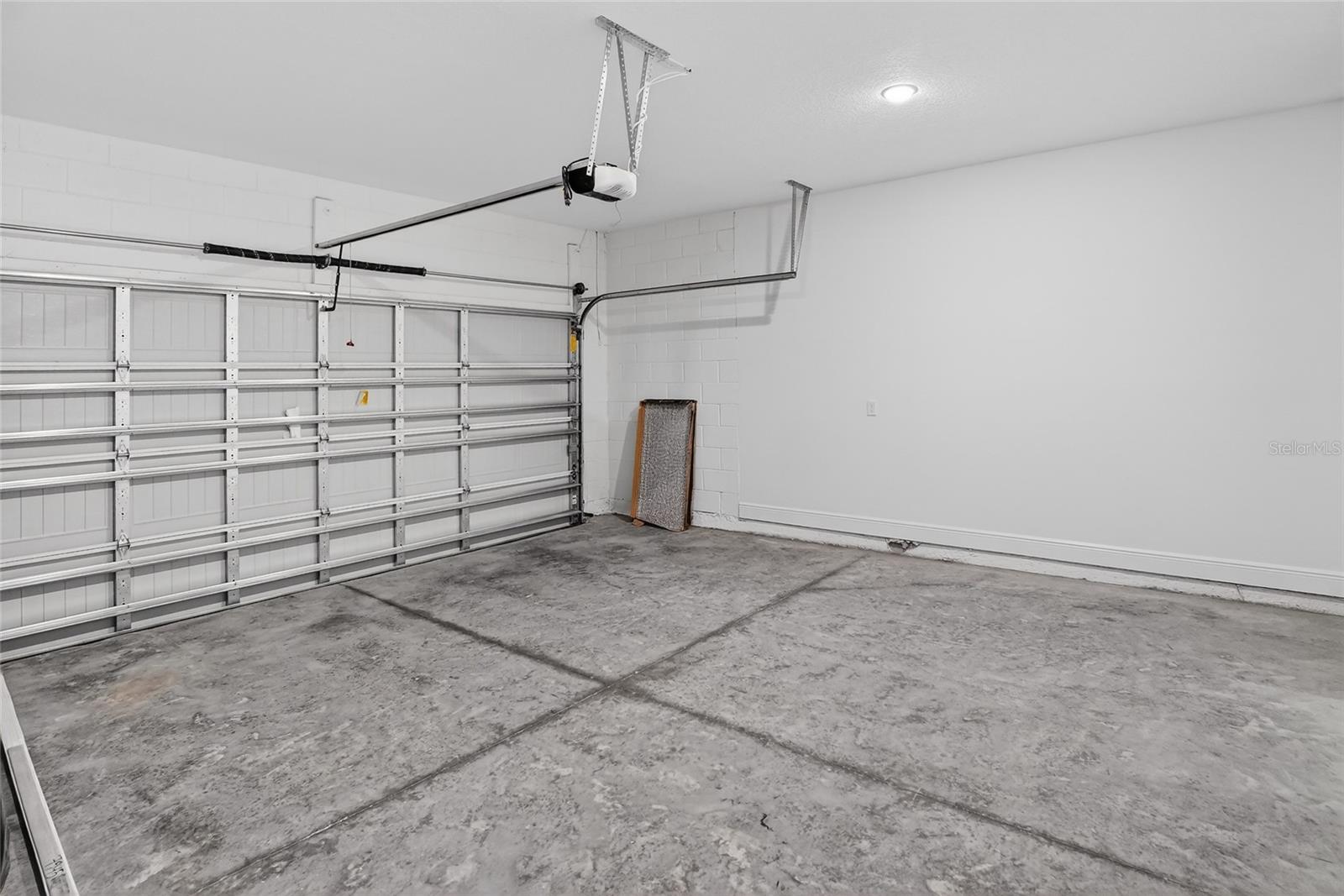 Image 22 of 24 For 7945 Janeaux Drive