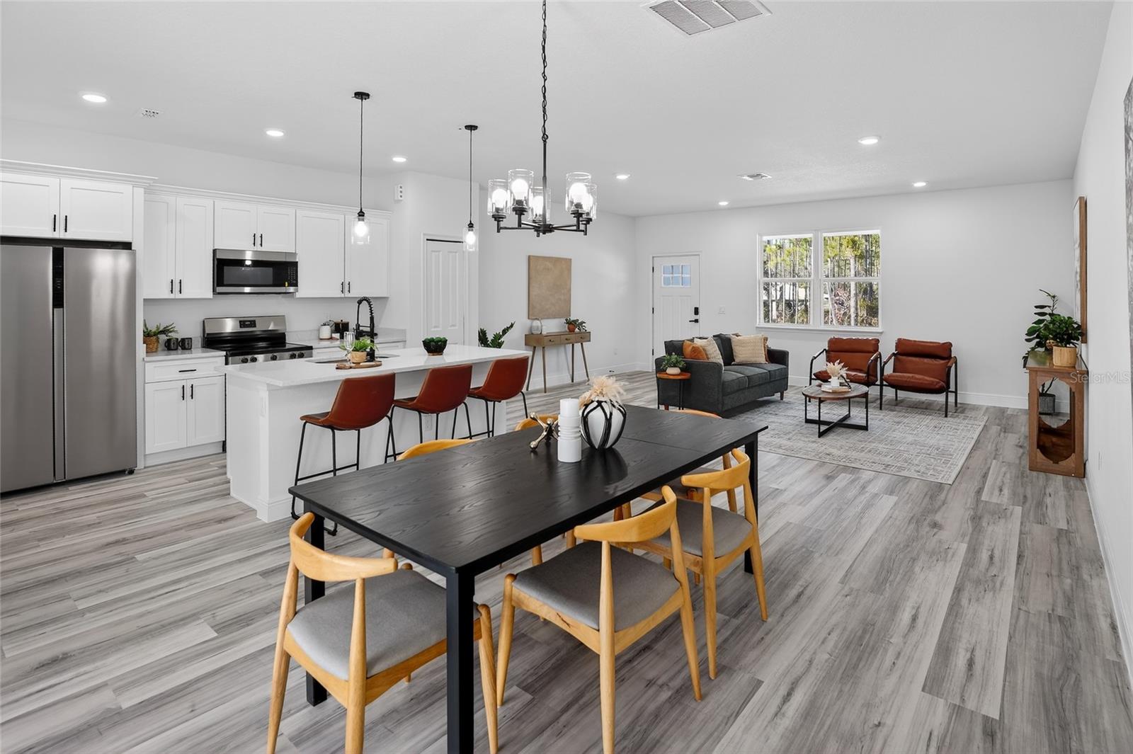 Image 8 of 24 For 7945 Janeaux Drive