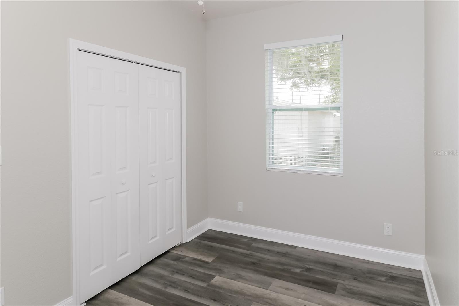 Image 11 of 16 For 505 Waller Street