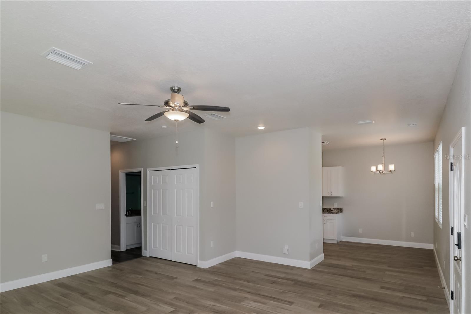 Image 6 of 16 For 505 Waller Street