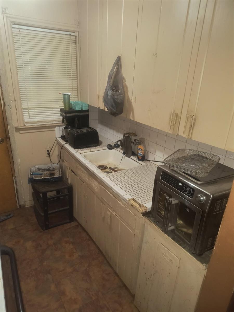 Image 7 of 11 For 66 33rd Street