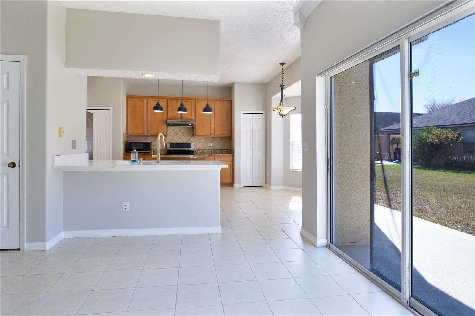 Image 14 of 37 For 10216 Oak Crest Road