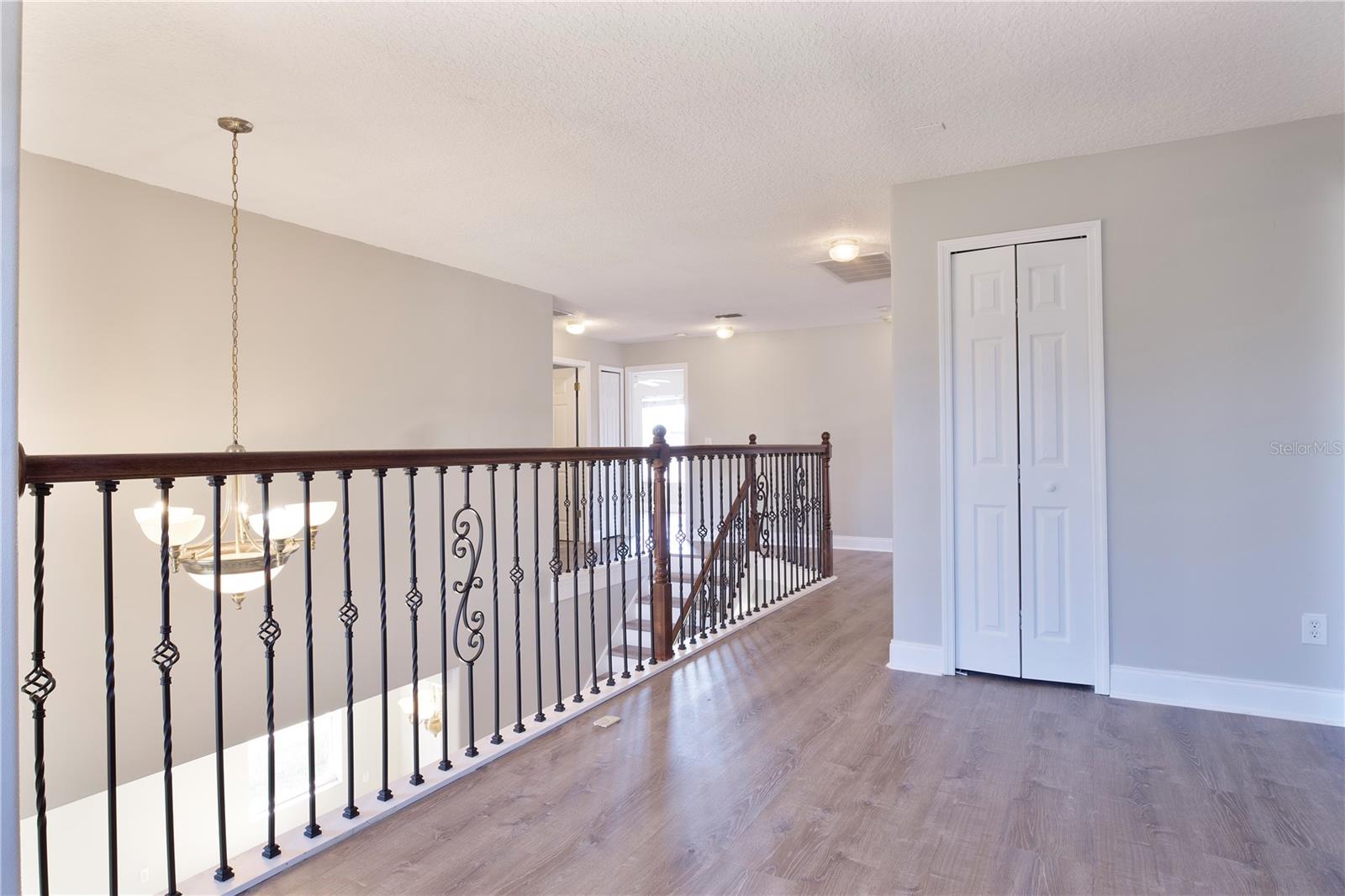 Image 16 of 37 For 10216 Oak Crest Road