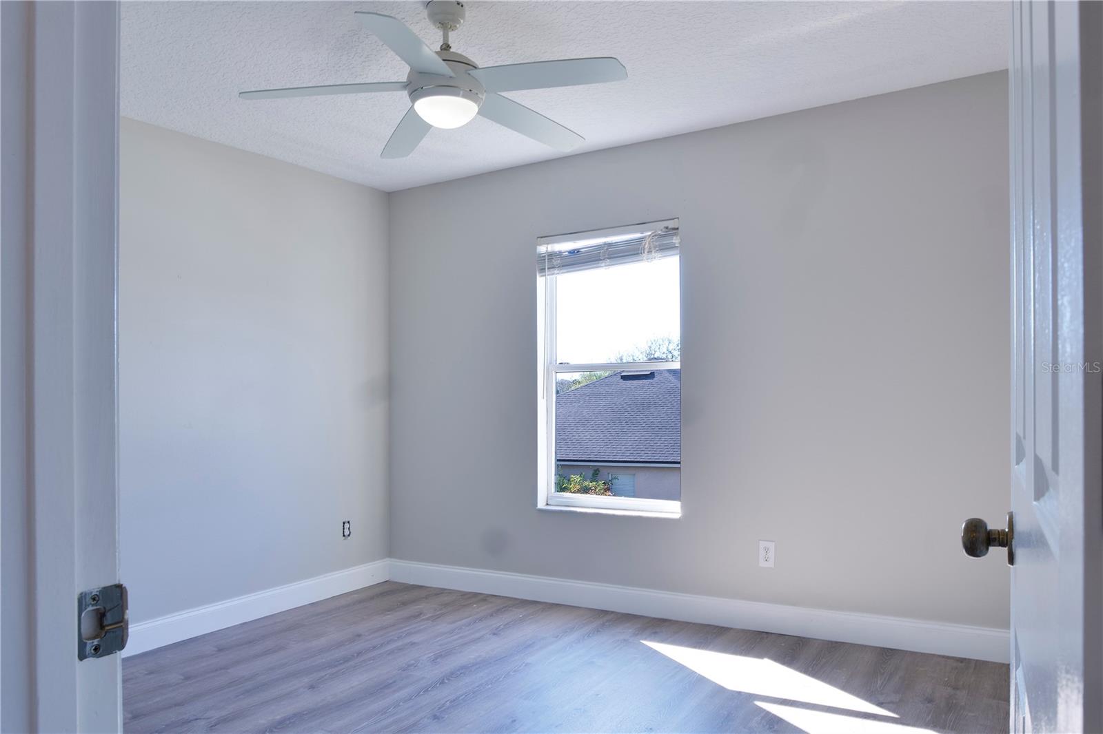 Image 26 of 37 For 10216 Oak Crest Road