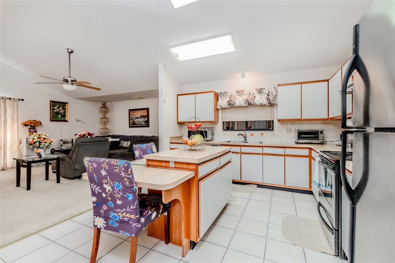 Image 12 of 34 For 7720 Colebrook Drive