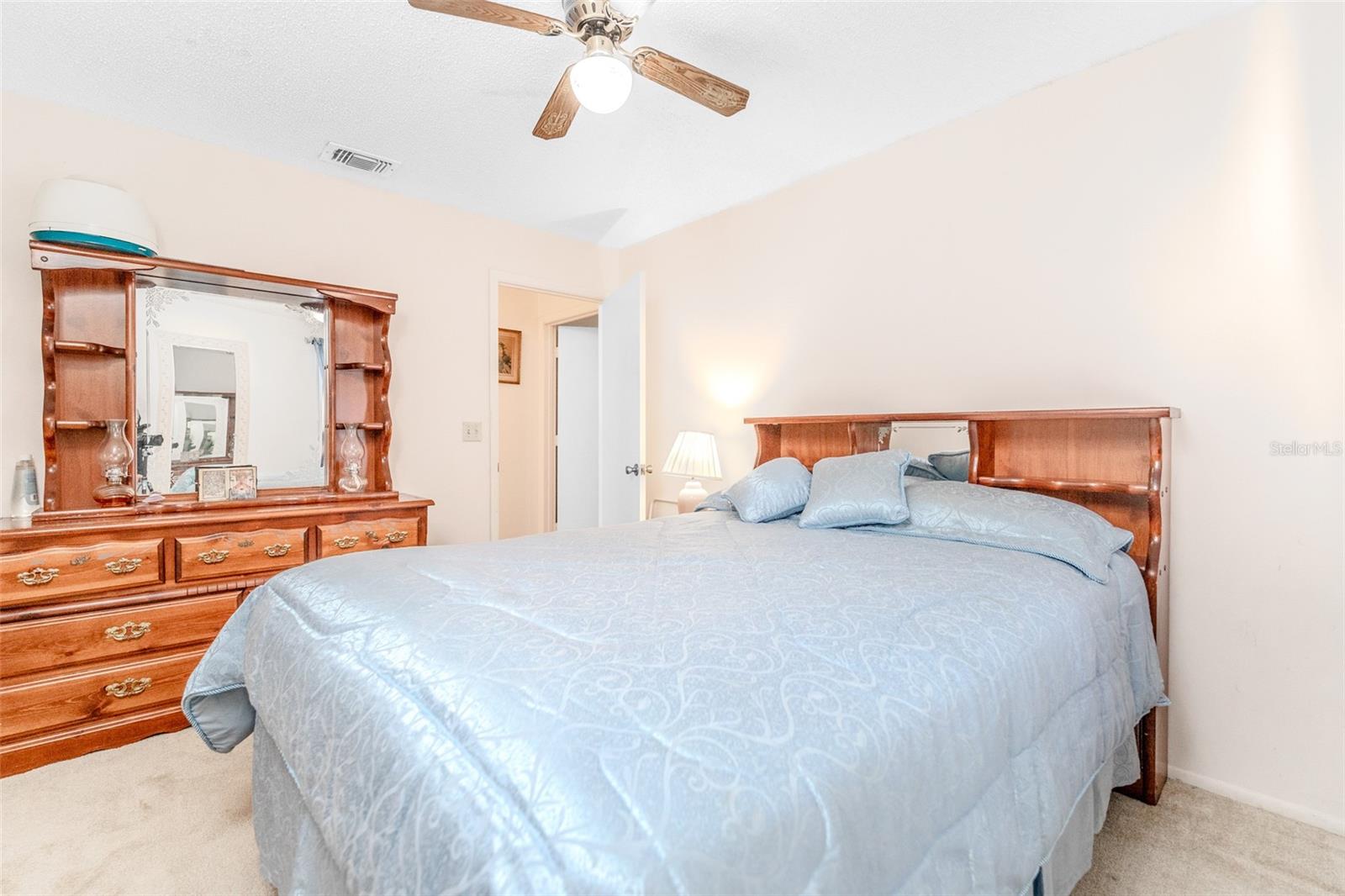 Image 19 of 34 For 7720 Colebrook Drive